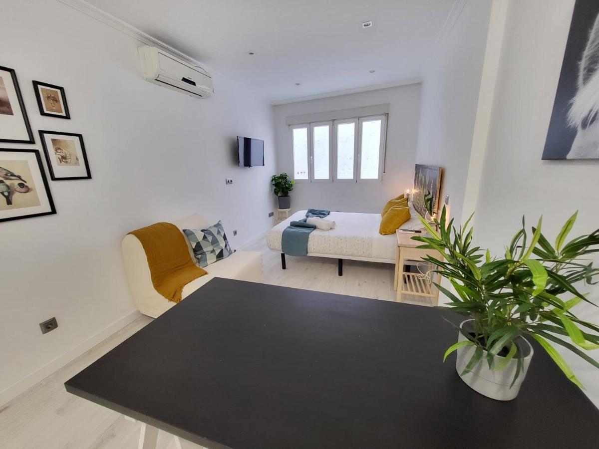 La Vivienda De Pedro Zerolo Appartement Madrid Buitenkant foto