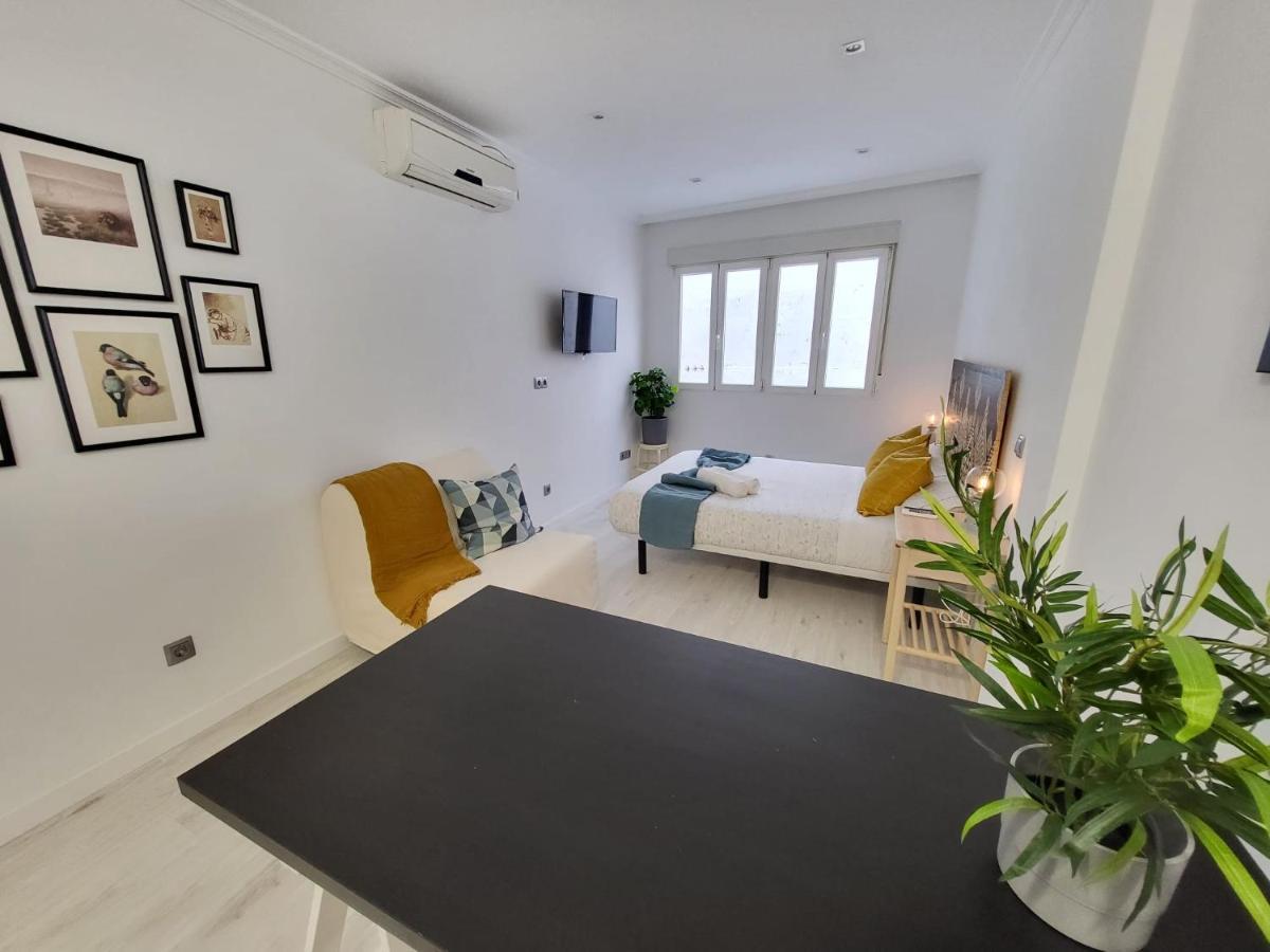 La Vivienda De Pedro Zerolo Appartement Madrid Buitenkant foto